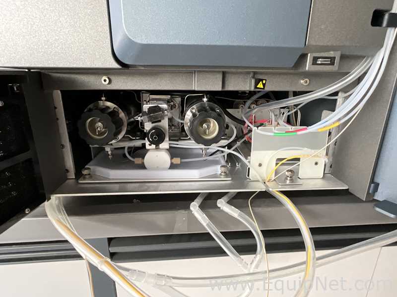 Waters Corporation e2695 Separations Module with 2998 Photodiode Array Detector HPLC