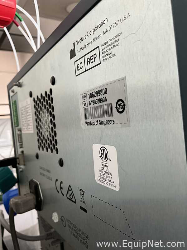 Waters Corporation e2695 Separations Module with 2998 Photodiode Array Detector HPLC