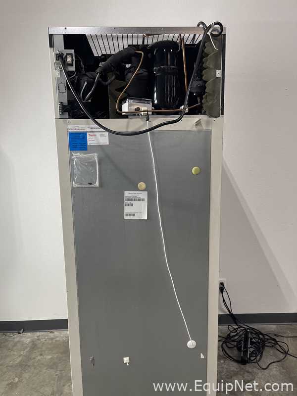 Thermo Scientific Revco UGL2320A Freezer