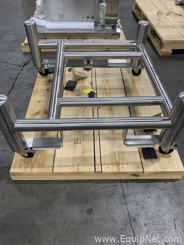 GEA Tote Stand - Transfer System with Mettler Toledo Floor Scale