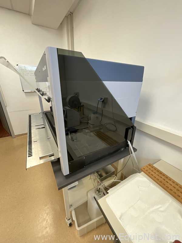 Hamilton Microlab Star Liquid Handler on Trolley with Thermo Scientific VisionMate