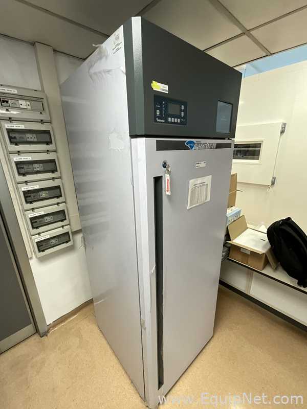 Frimed SRL AF70B-P 700 Litre -20 C Upright Laboratory Freezer