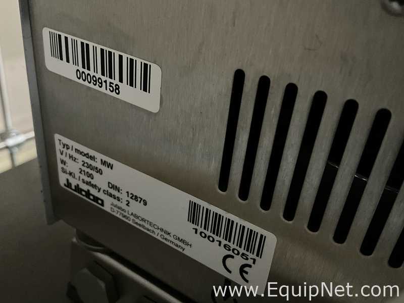 New Brunswick Scientific innova 2180 Laboratory Platform Shaker with Julabo FP40 Chiller