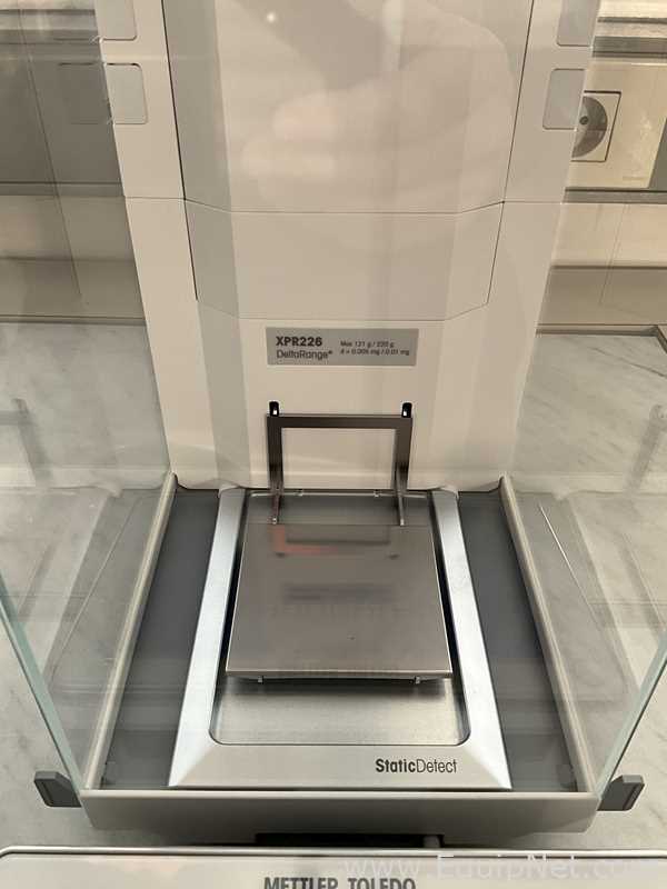 Mettler Toledo XPR226 Delta Range 121/220 Gram Balance