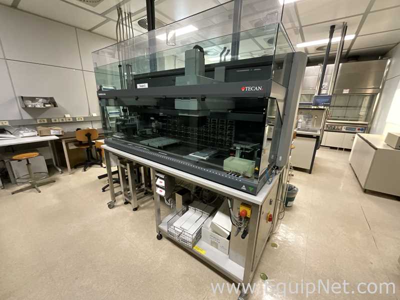 Tecan FREEDOM EVO 200 BASE Liquid Handler with Mettler Toledo Balance