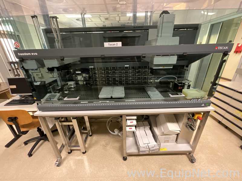Tecan FREEDOM EVO 200 BASE Liquid Handler with Mettler Toledo Balance