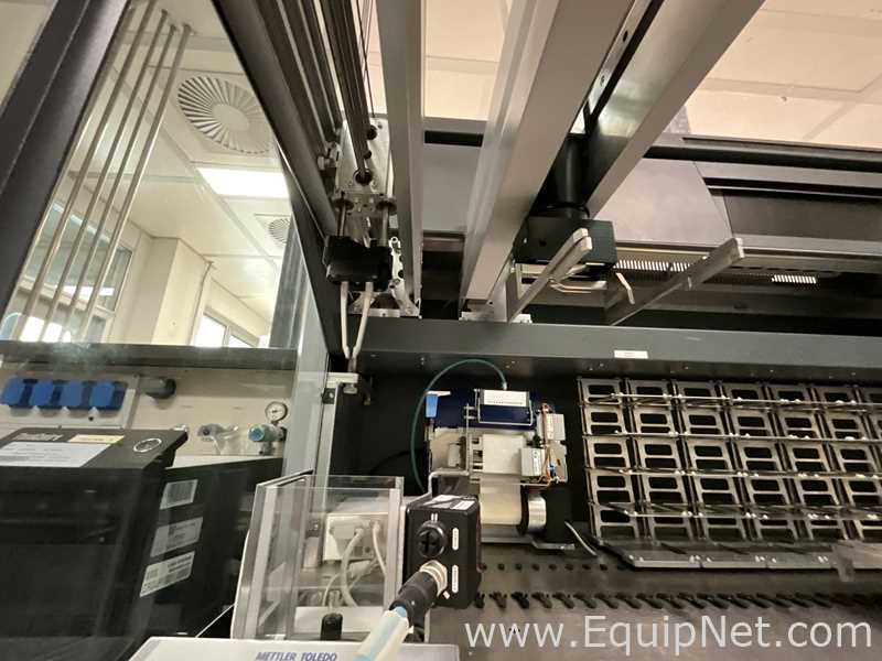 Tecan FREEDOM EVO 200 BASE Liquid Handler with Mettler Toledo Balance