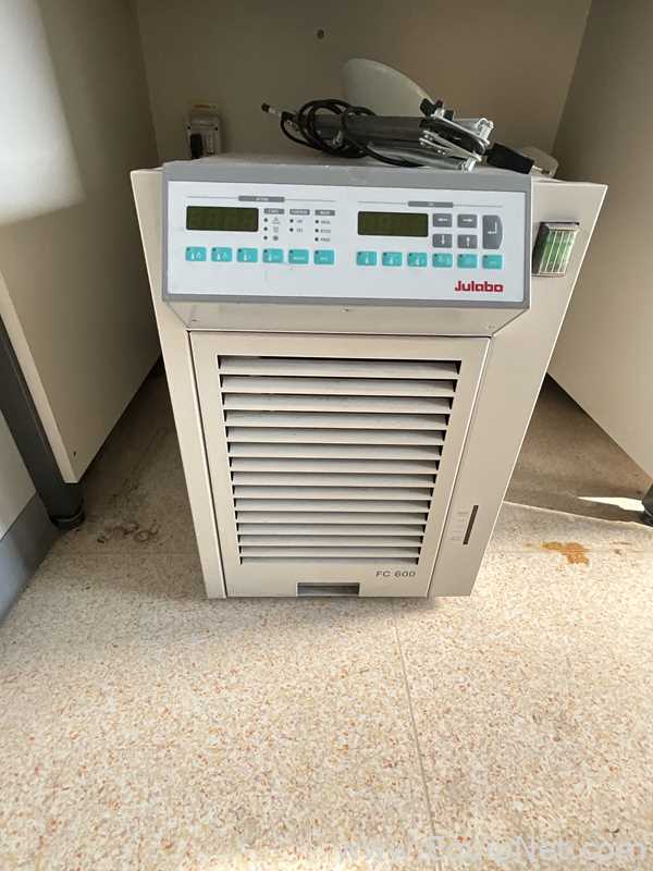 Buchi Rotovapor R-200 Evaporator with Vacubrand CVC 2 and Julabo FC 600 Chiller