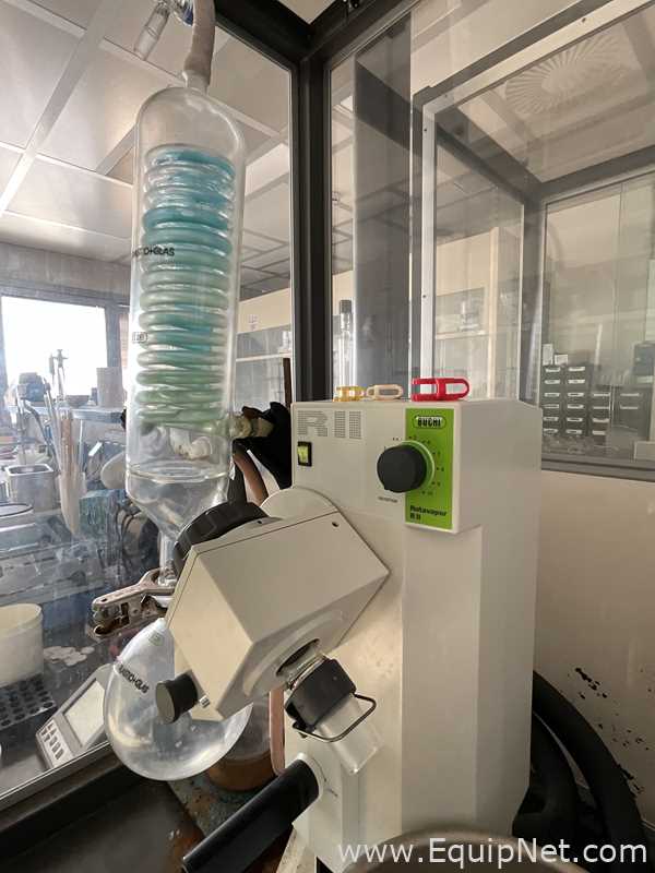 Buchi Rotavapor R11 Evaporator Condenser with Vacubrand CVC2