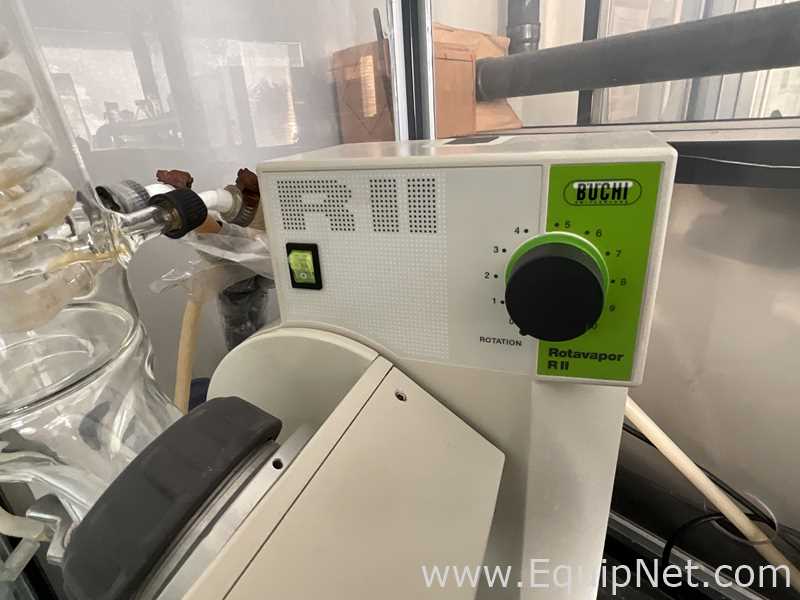 Buchi Rotavapor R11 Evaporator Condenser with Vacubrand CVC2 and Julabo FC600