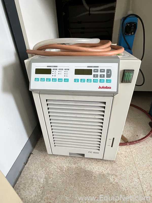 Buchi Rotavapor R11 Evaporator Condenser with Vacubrand CVC2 and Julabo FC600