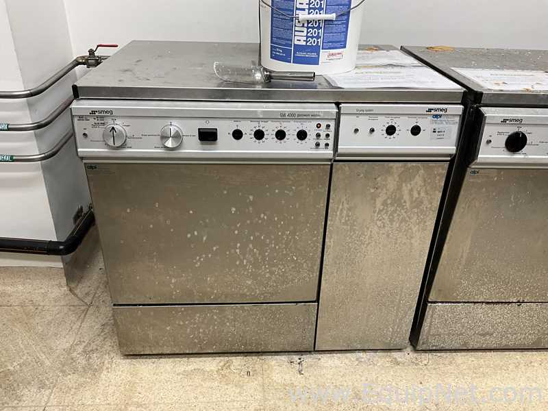 Lavadora e Secador de Vidraria Smeg GW4000DS