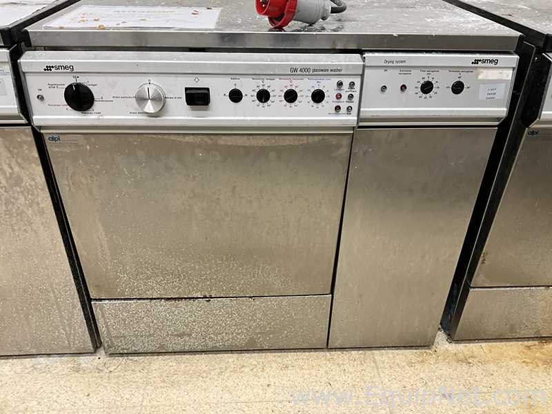 Lavadora e Secador de Vidraria Smeg GW4000DS