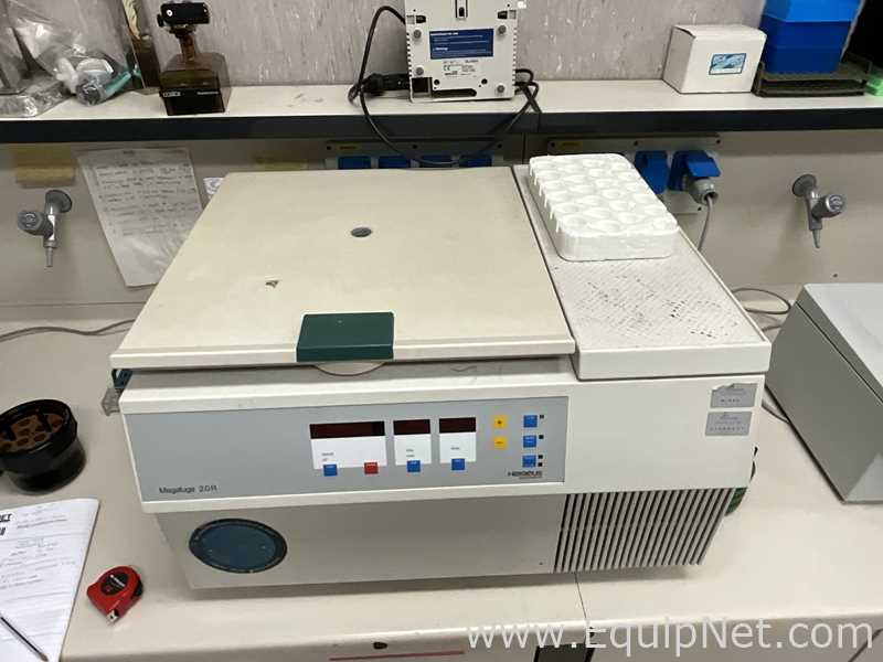 Centrífuga para Laboratórios Heraeus Megafuse 2.0R