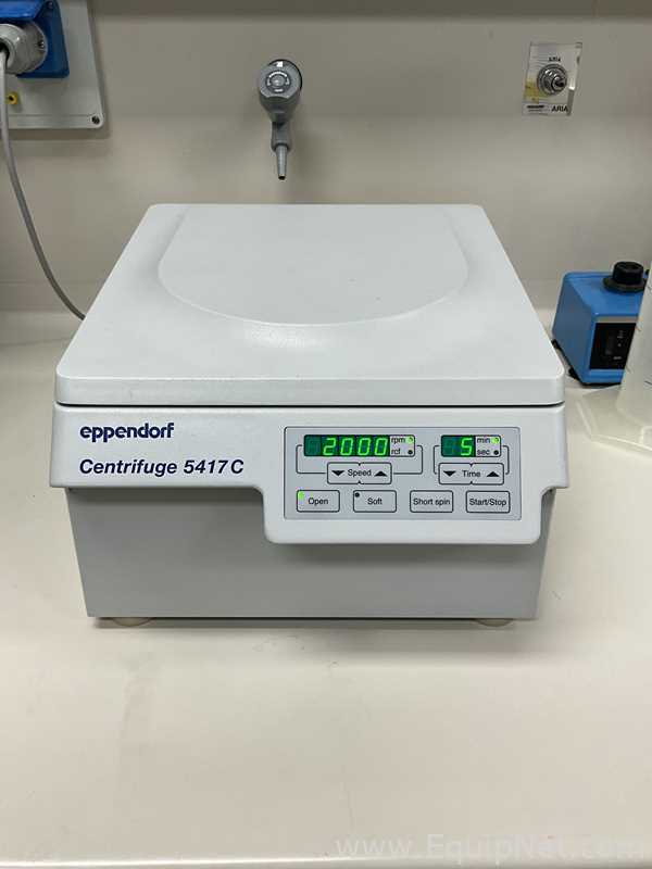 Centrífuga para Laboratórios Eppendorf 5417C