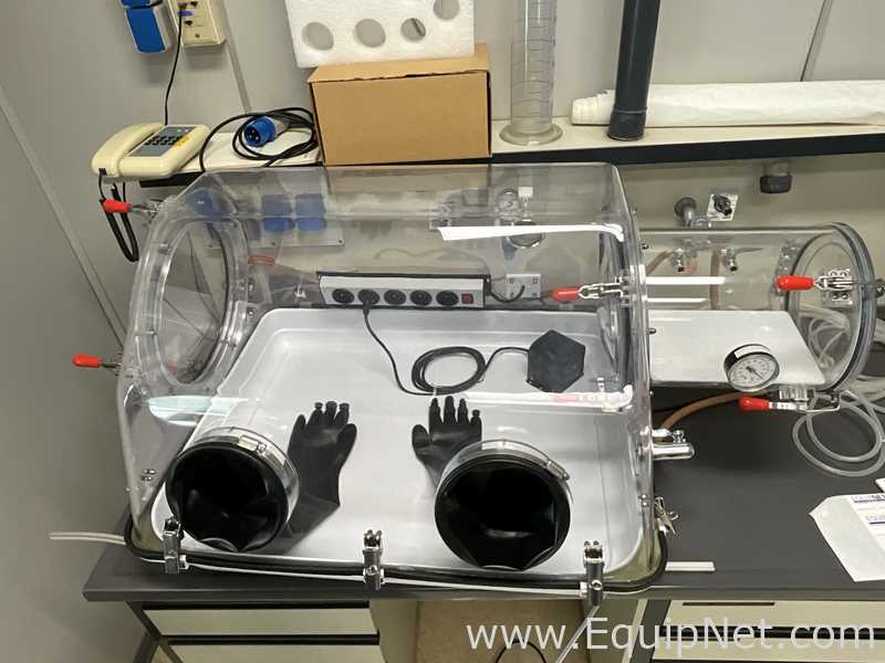 Plas Labs Laboratory Vacuum Rated Bench Top Isolator