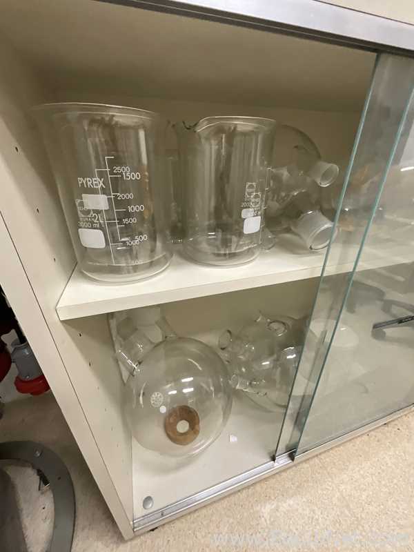 Lot of 2 off Laboratory Glass Reactors Plus Various Laboratory Glassware