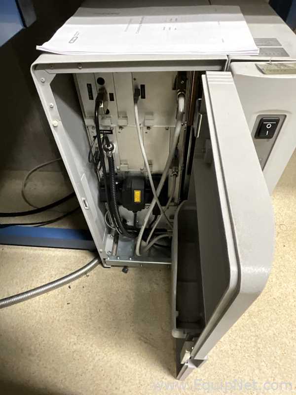 Carl Zeiss Microimaging AxioPlan Fluorescence Microscope BIORAD Radiance 2000 Laser Scanning System