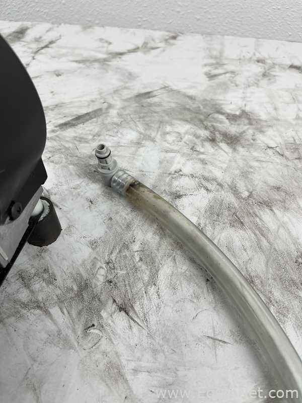 BioTek D990 Vacuum Pump