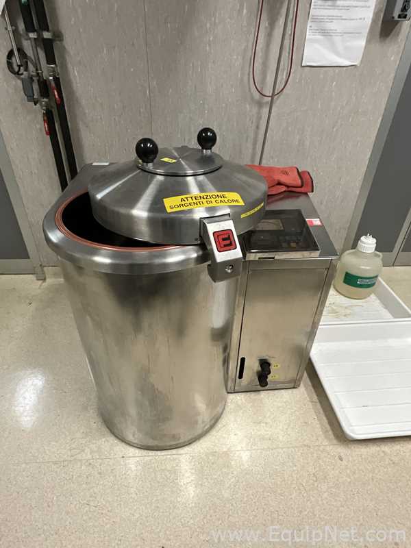 Fedegari Vertical Laboratory Autoclave