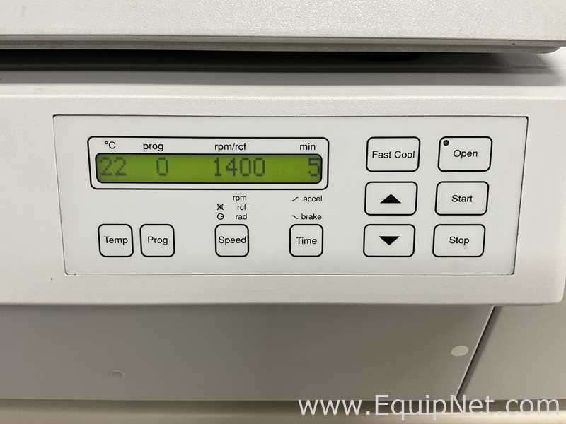 Eppendorf 5810 R Refrigerated Laboratory Centrifuge