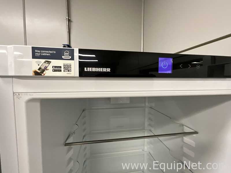 Liebherr CNd5703 Index20A/001 383 Litre Upright Laboratory Refrigerator Freezer