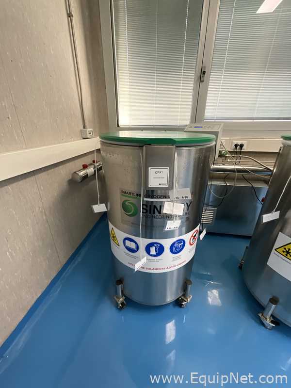 Sintesy Liquid Nitrogen Cryogenic Sample Storage System with Sintesy Environmental Monitoring System