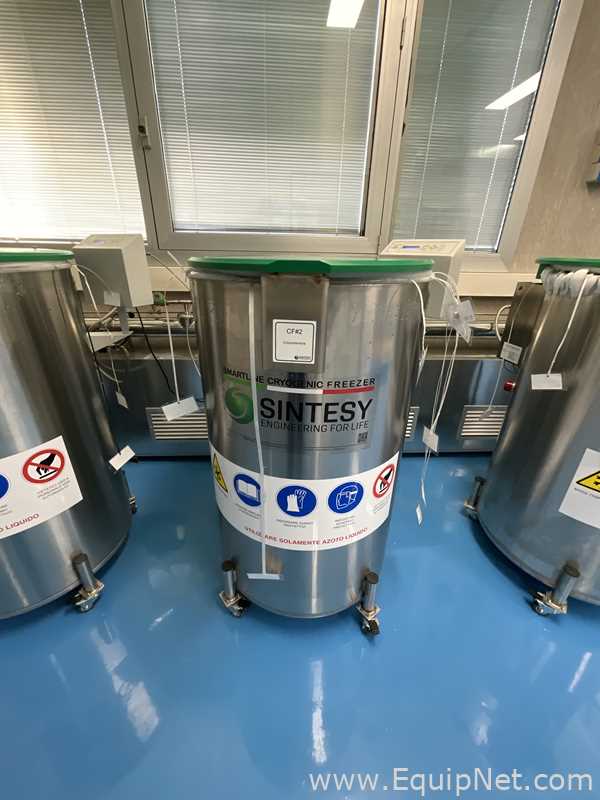 Sintesy Liquid Nitrogen Cryogenic Sample Storage System with Sintesy Environmental Monitoring System