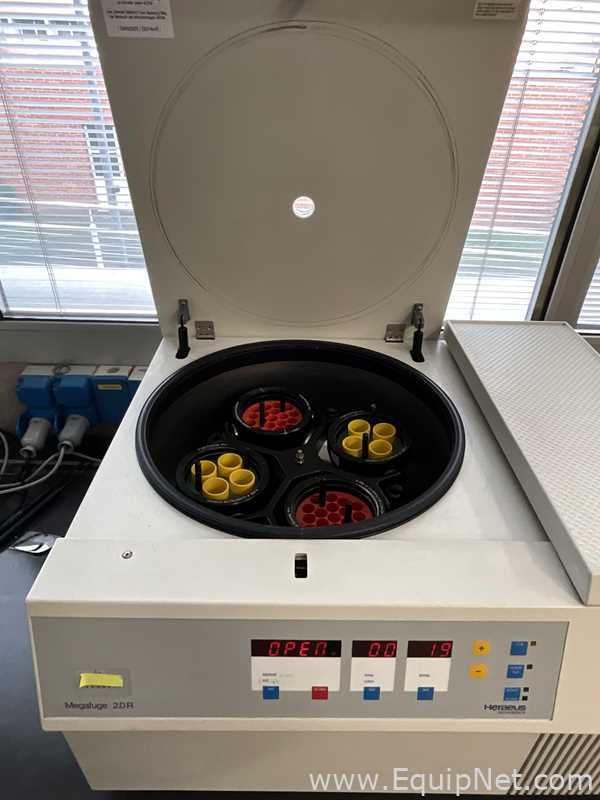 Kendro Laboratory Products Megafuge 2.0R Refrigerated Laboratory Centrifuge