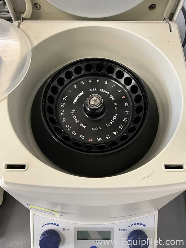 lote de  2 Centrífuga para Laboratórios Eppendorf 5415 D