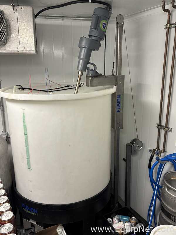 Tanque Fusion Fluid Equipment, LLC Requisitos de aire 1000 L