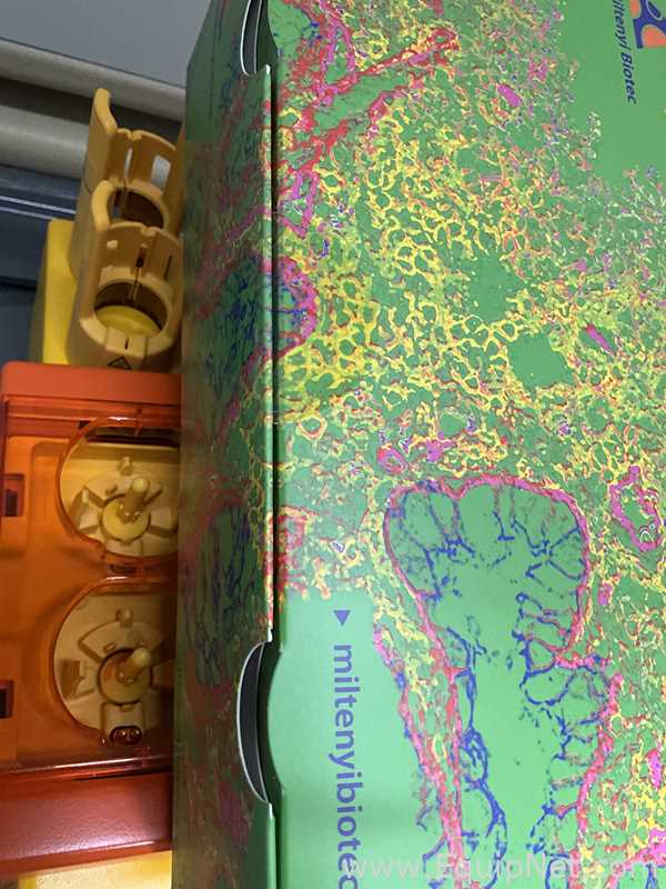 Miltenyi Biotec GentleMACS Octo Dissociator with Heaters Tissue Processor