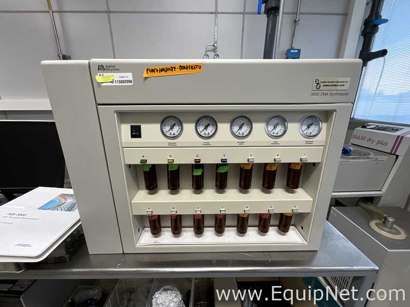 Applied Biosystems 3900 DNA Synthesizer
