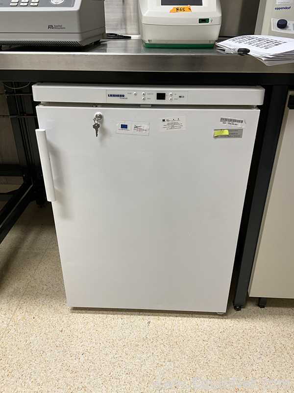 Freezer Liebherr .  143 Litros