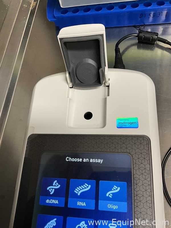 Thermo Fisher Scientific Invitrogen Qubit 4 Fluorometer