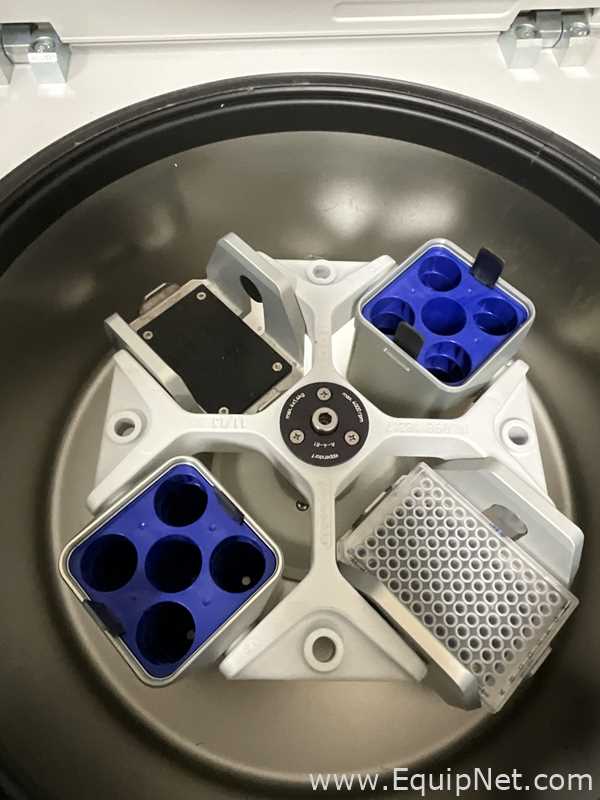 Eppendorf 5810 R Refrigerated Laboratory Centrifuge