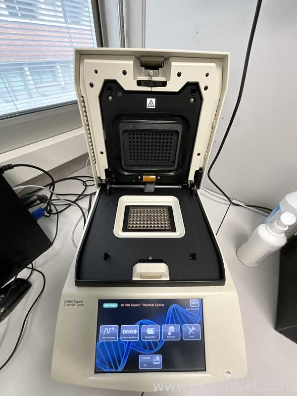 PCR e Termociclador Bio Rad C1000 Touch 