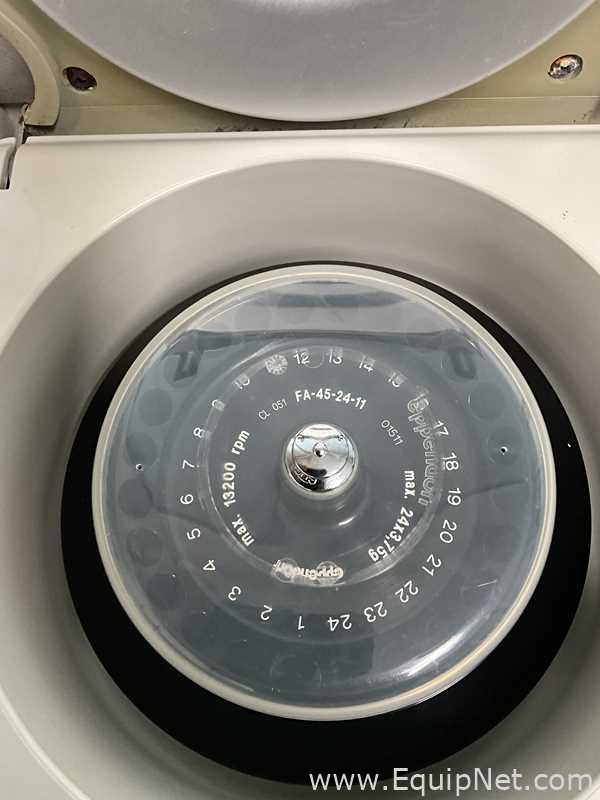 Centrífuga para laboratorio Eppendorf 5415 D