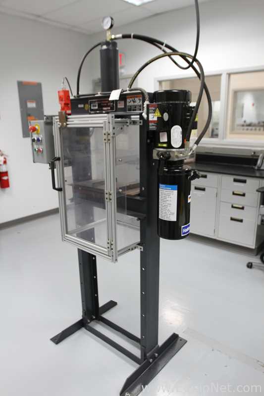 Dura Press 10DA Single Phase 10-Ton Hydraulic Press