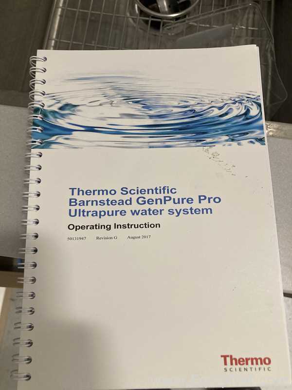 Sistema de Purificación y Destilación de Agua Thermo Scientific GenPure Pro