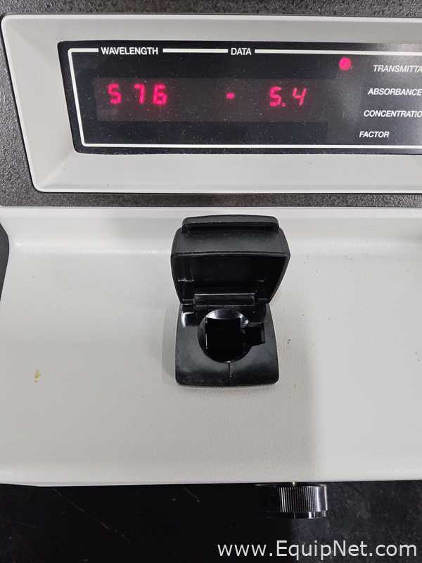 Milton Roy Spectronic 20D Spectrophotometer