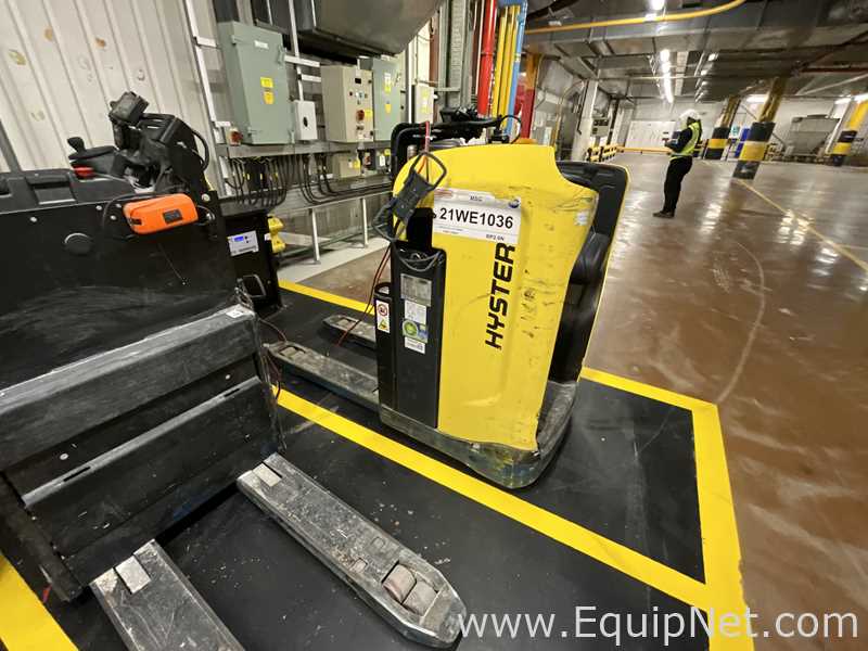 Hyster RP2.0N 2000Kg 24 Volt Ride On Pallet Truck with Battery Charger