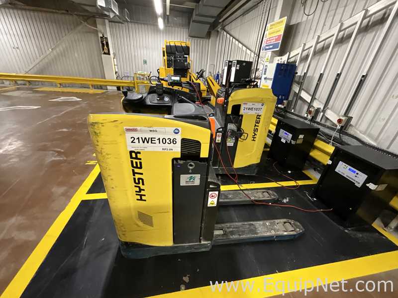 Hyster RP2.0N 2000Kg 24 Volt Ride On Pallet Truck with Battery Charger