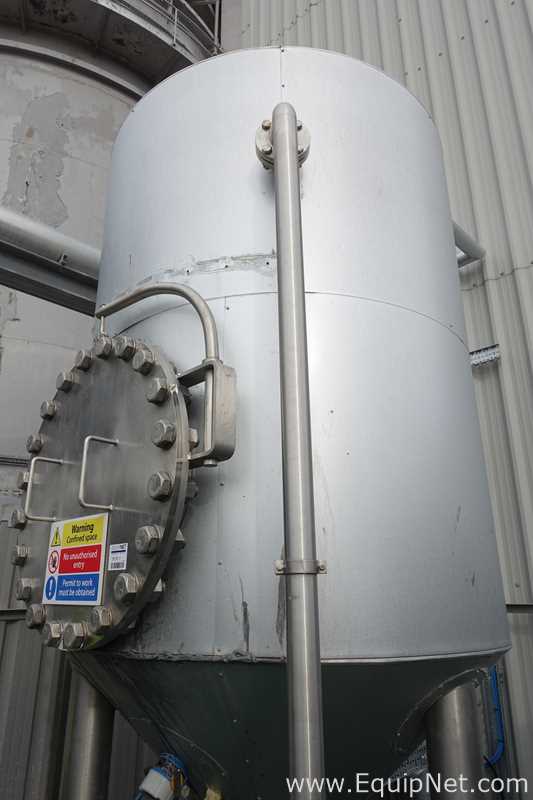 2000 Litre Stainless Steel Vertical Sodium Hydroxide Tank with Pump in Bund