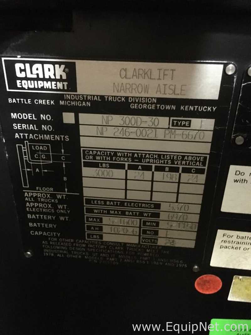 Clark NP 300D-30 Narrow Aisle Clarklift