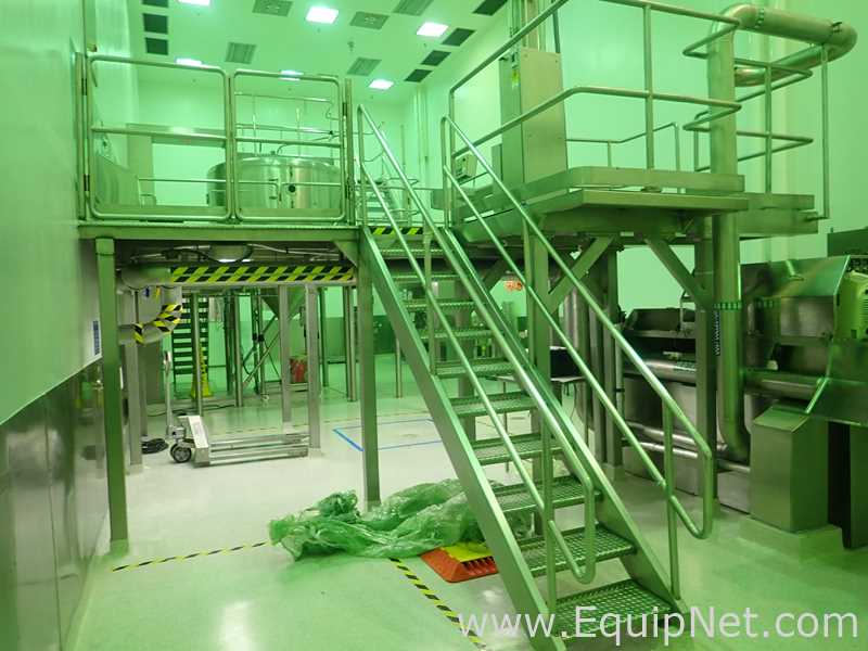 Mezzanine De Acero Inoxidable Con Escaleras Y Rieles
