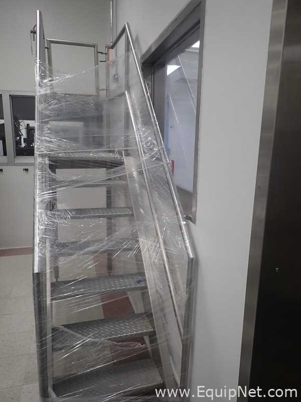 Escalera De 7 Niveles De Acero Inoxidable