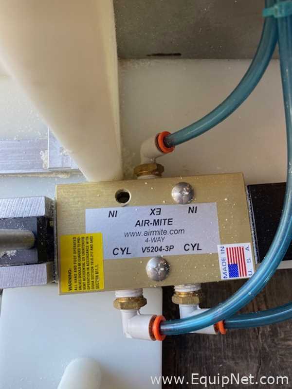 Prensa Neumática Para Jabones  de Baño EZ Way