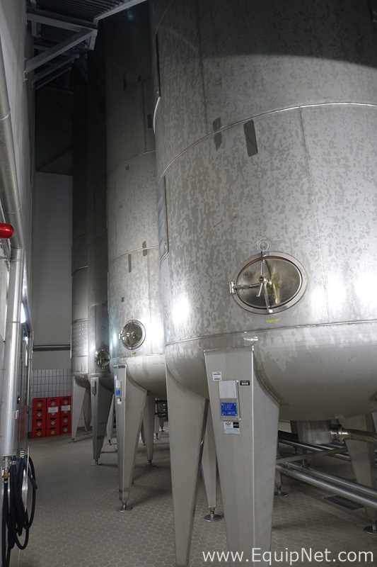 Hinke 77600 Liters Vertical Stainless-Steel Tank