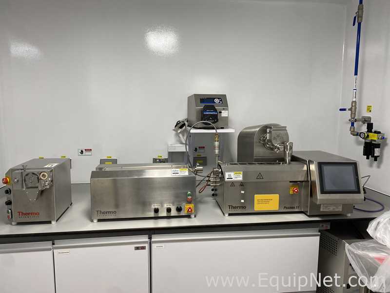 Sistema Extrusor De Doble Tornillo Thermo Scientific Pharma 11 Con Molino Granulador